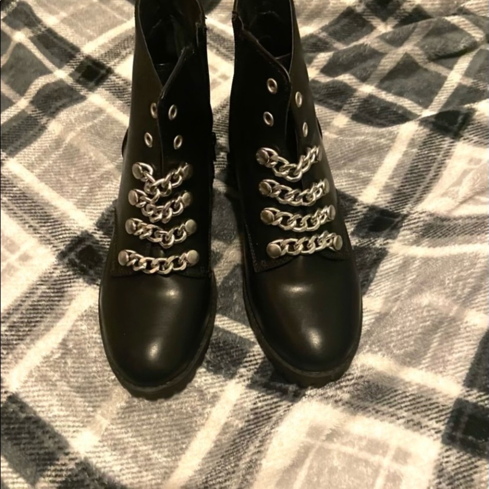 Sugar size 8 like new